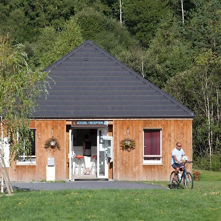 Vacanceole - Residence Le Domaine Du Bosquet Egletons Exterior foto