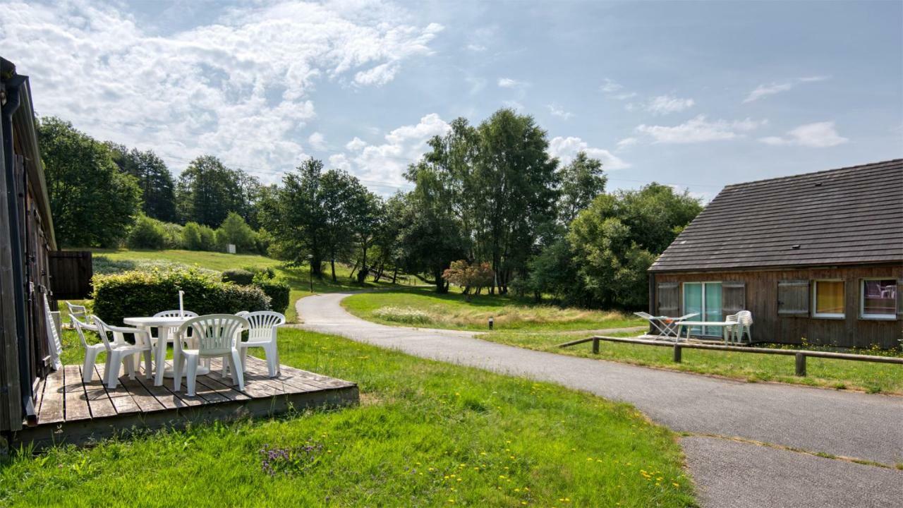 Vacanceole - Residence Le Domaine Du Bosquet Egletons Exterior foto