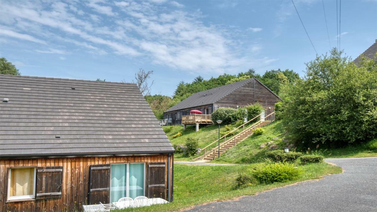 Vacanceole - Residence Le Domaine Du Bosquet Egletons Exterior foto